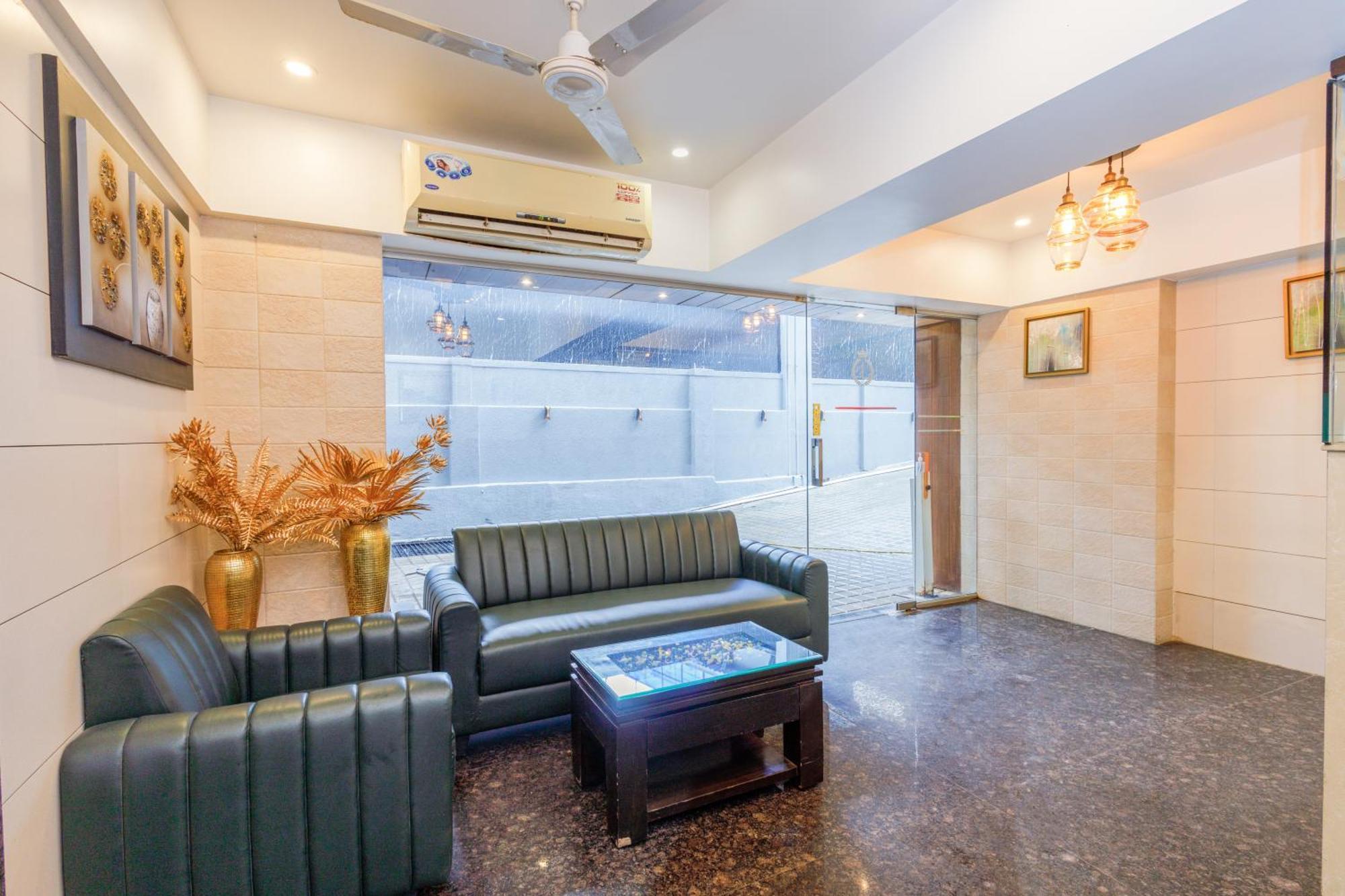J Hotel And Banquets Mumbai Exterior foto
