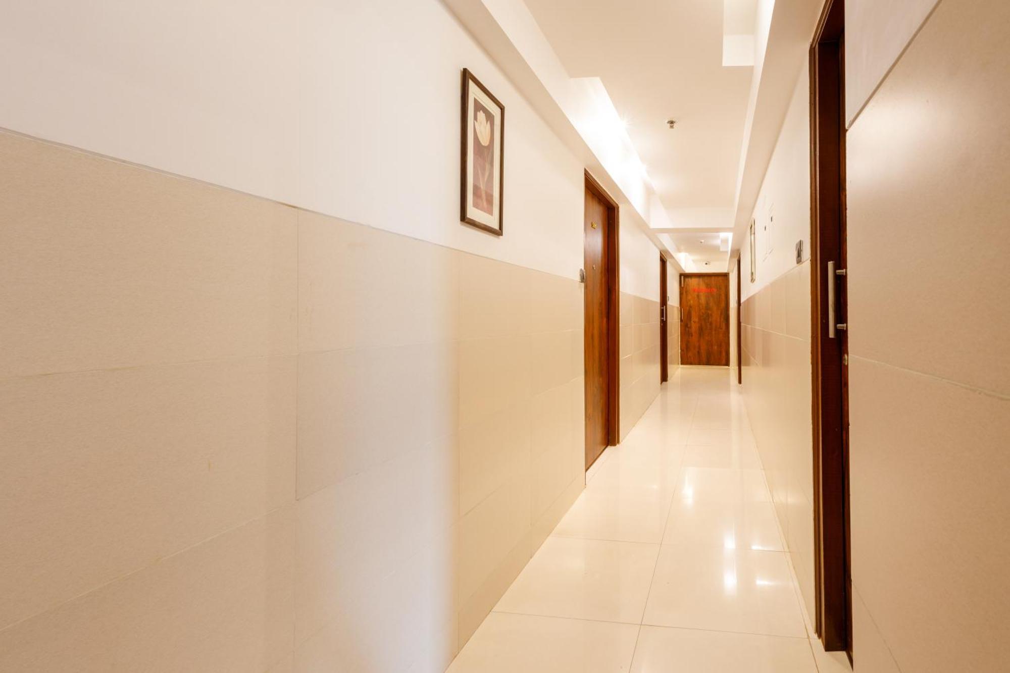 J Hotel And Banquets Mumbai Exterior foto